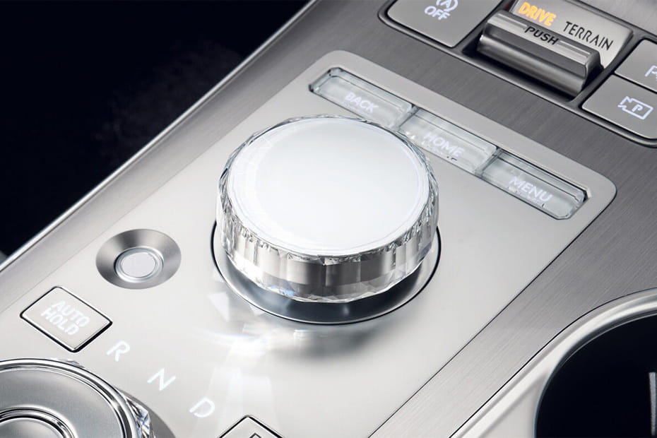 Center Controls of جينيسيس GV70