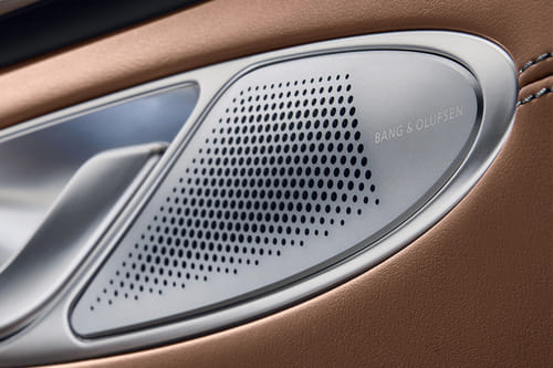 Speakers View of Genesis GV70