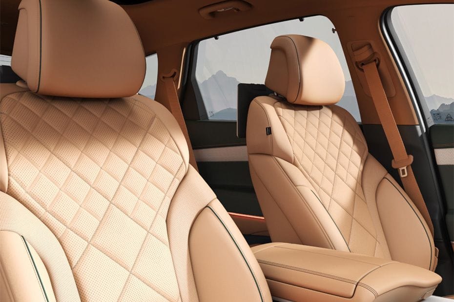 GV80 Front Seats