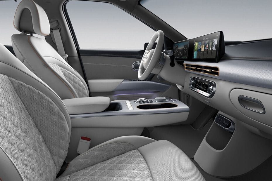 GV 60 Front Center Divider