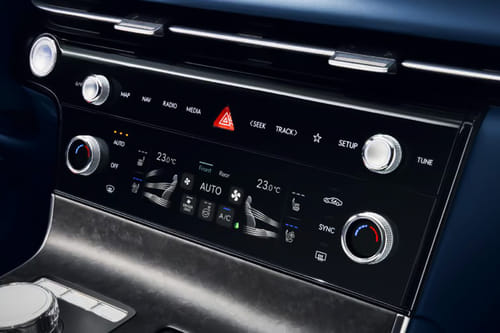 Front AC Controls of Genesis EV G 80