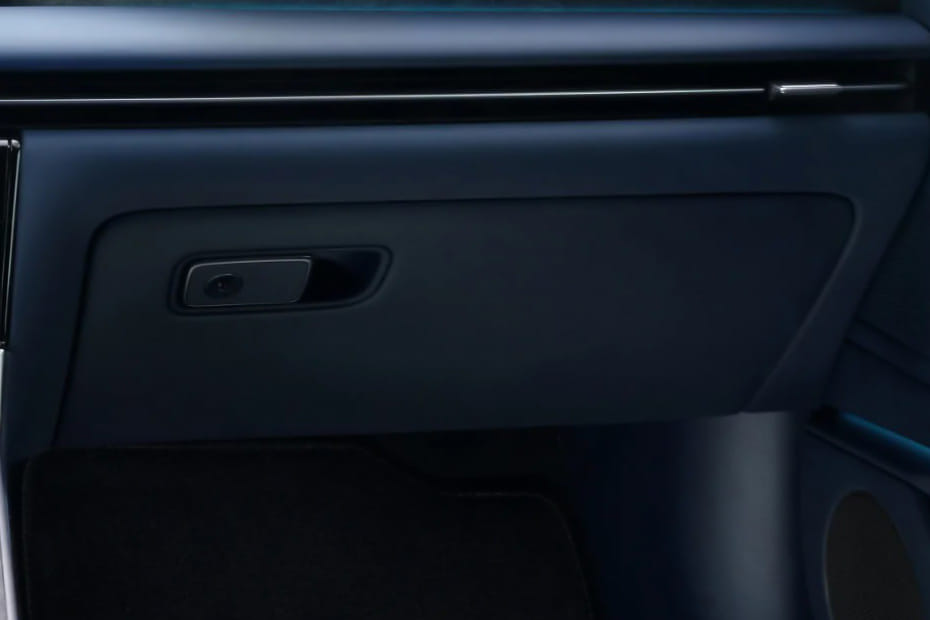 جينيسيس EV G 80 Glove Box