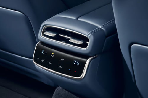 EV G 80 Rear AC Controls