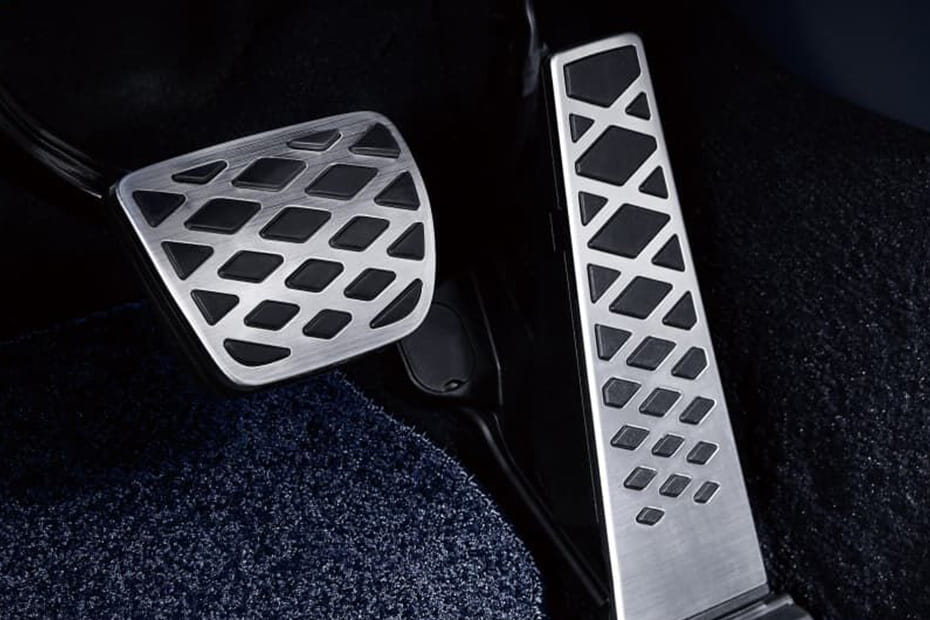 GV80 Coupe Richbrook Competition Foot Pedal Set