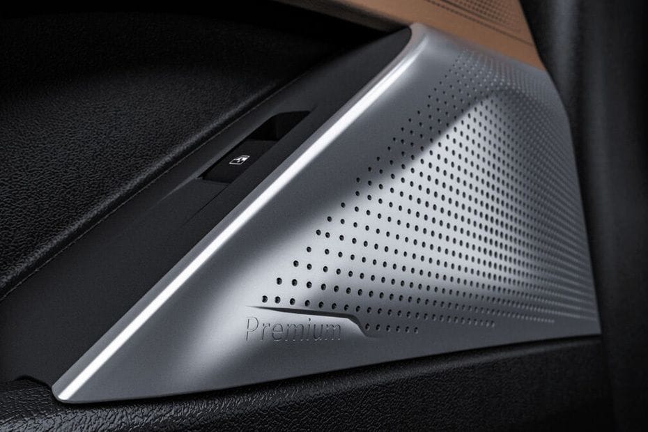 Speakers View of ماكسيوس D90