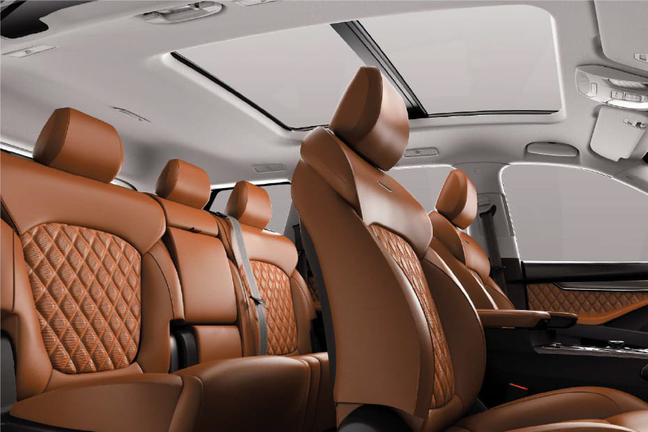 ماكسيوس دي 90 برو Front And Rear Seats Together