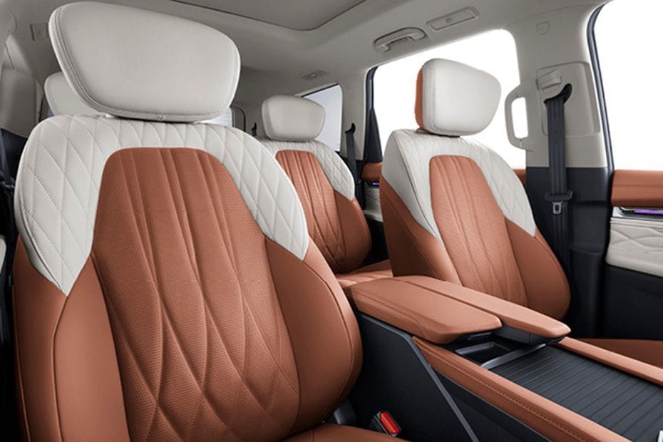 D90 Max Front Seats