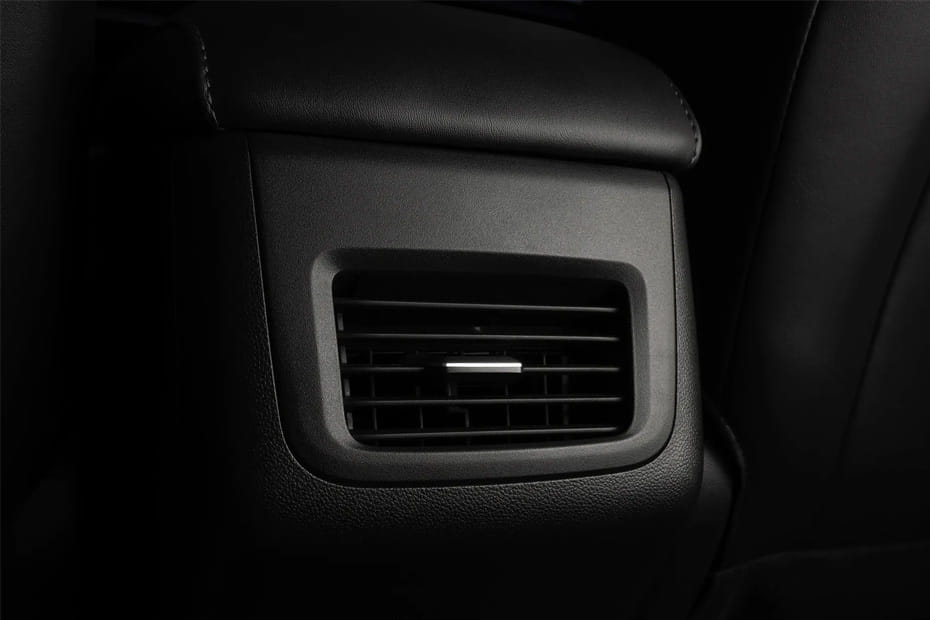 CS35 Plus Rear AC Controls