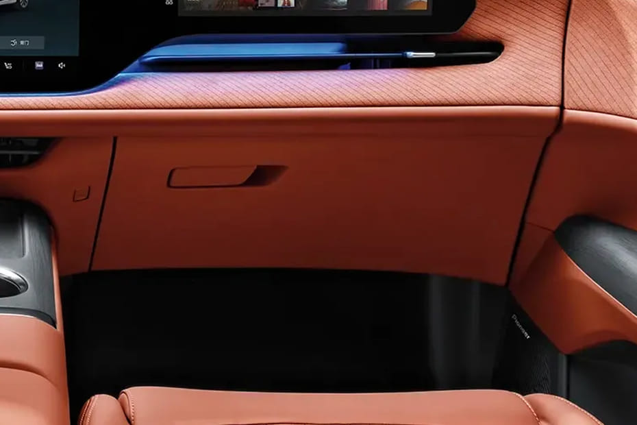 شانجان سي اس 75 بلس Glove Box