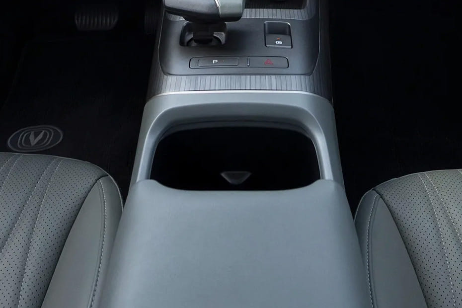 ايدو بلس Cup Holders