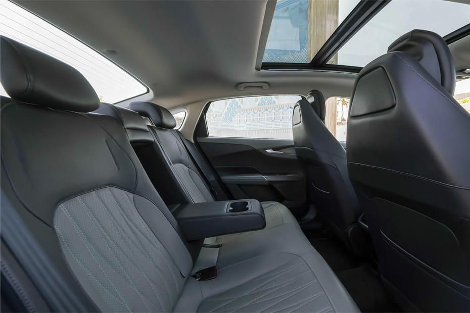 شانجان ايدو بلس Rear Seats