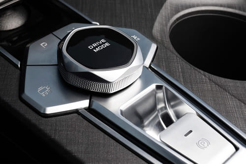 Center Controls of شانجان UNI-V