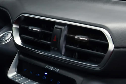 UNI-T Front Ac Vents