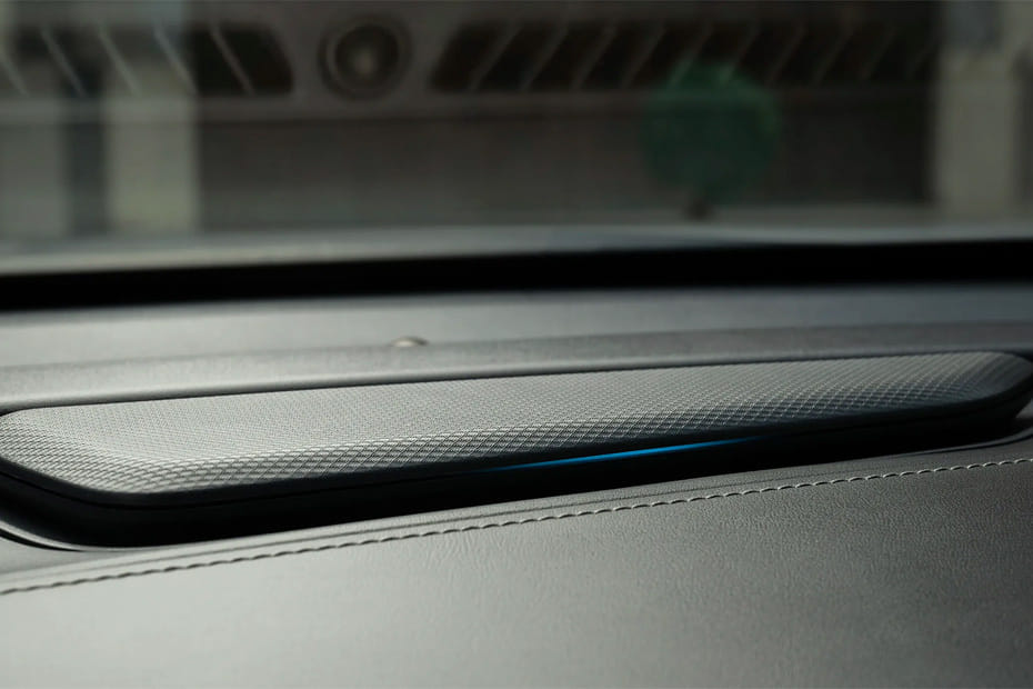 Speakers View of Changan UNI-T