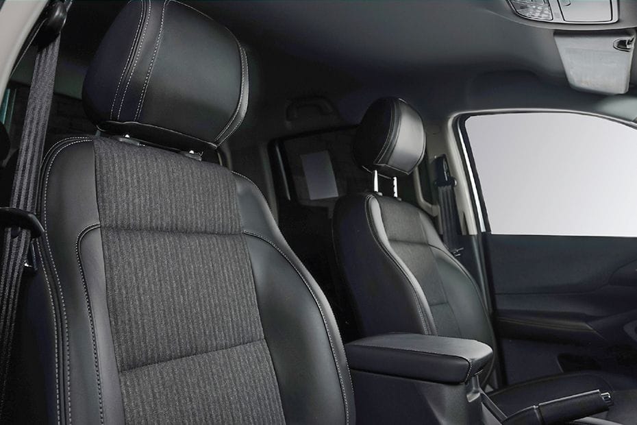 Hunter 2023-2025 Front Seats