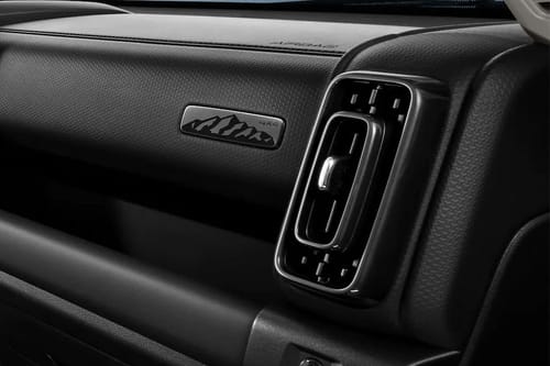 H9 Front Side Ac Vents