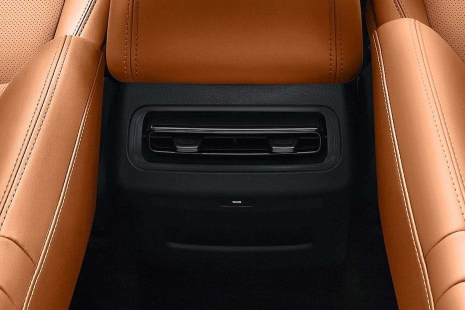 H7 Rear AC Controls