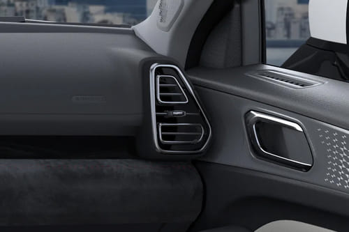 Jolion Max Front Side Ac Vents