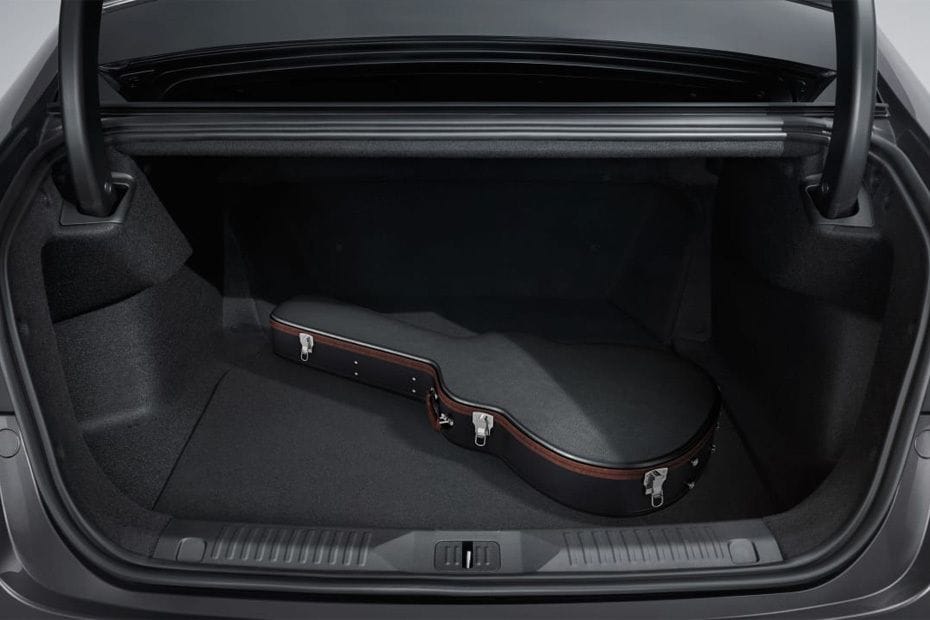 GA8 Trunk Open