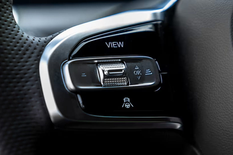 جي أي سي GS8 Multi Function Steering