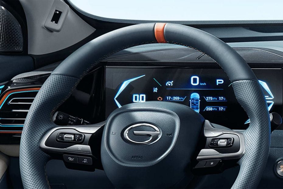 جي أي سي جي إس 3 إم زووم Steering Wheel