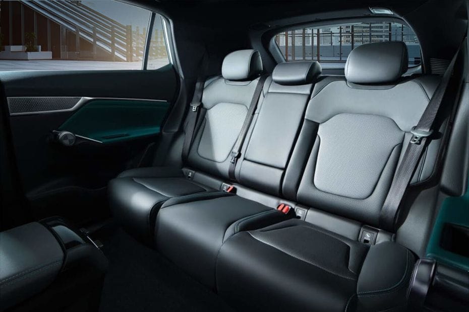 جي أي سي إم كو Rear Seats