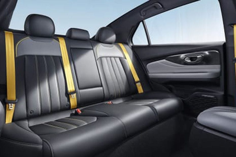 جي أي سي إم باور Rear Seats