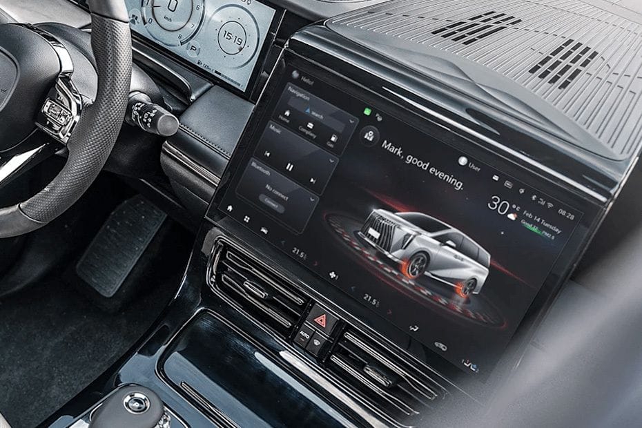 Front AC Controls of GAC M8