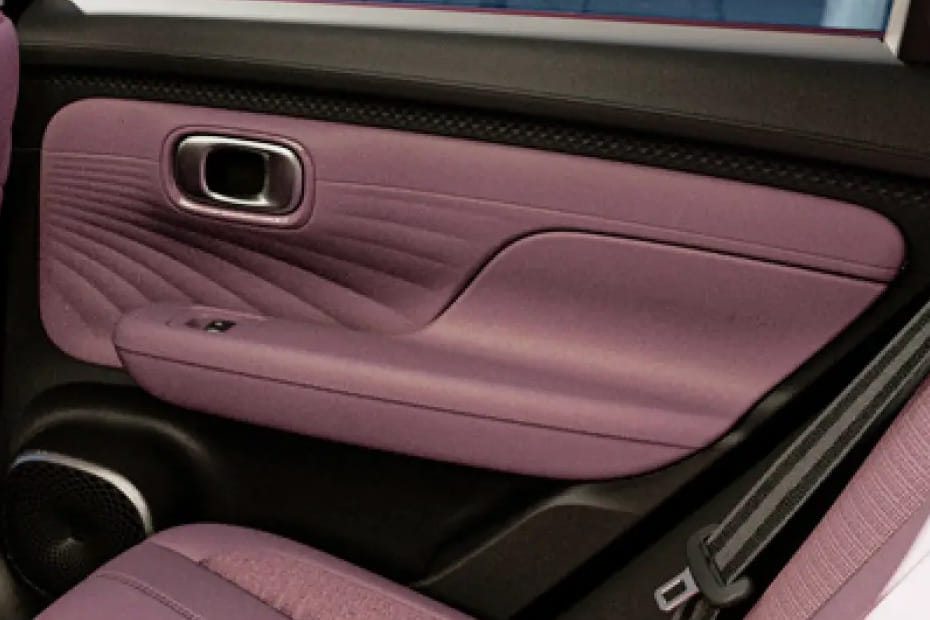 door handle interior of GAC Aion UT