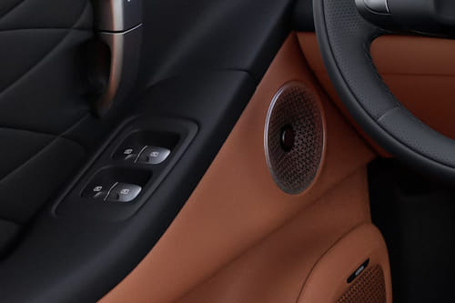 GAC Aion V Drivers Side In Side Door Controls