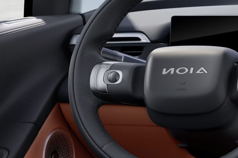 جي أي سي آيون V Multi Function Steering