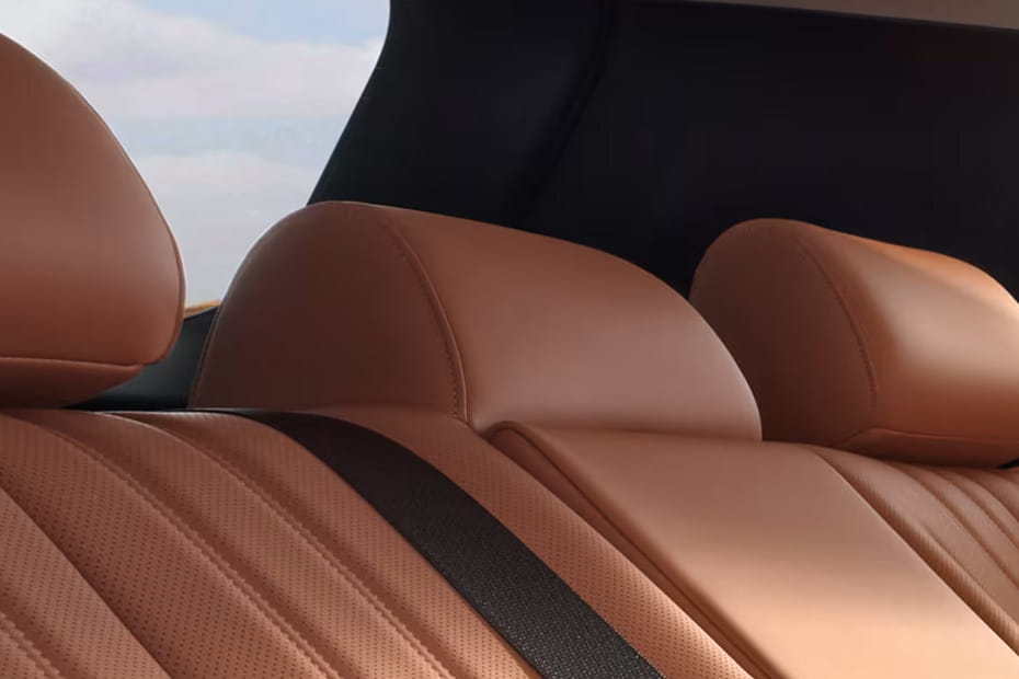 آيون V Rear Seat Head rest