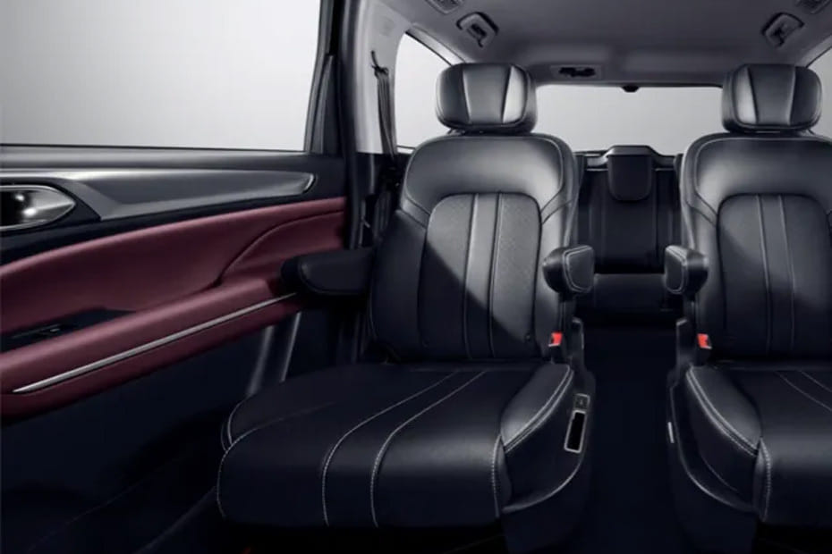 جي أي سي إم 6 برو Rear Seats