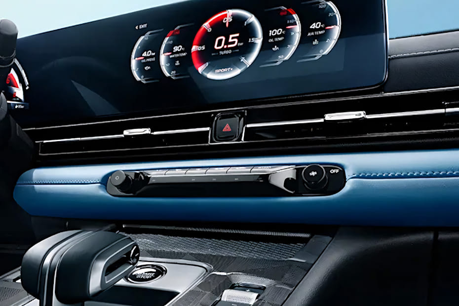 Front AC Controls of GAC Empow Sport