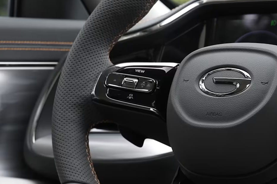 جي أي سي جي إس 8 ترافيلر Multi Function Steering