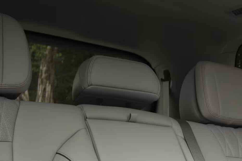 جي إس 8 ترافيلر Rear Seat Head rest