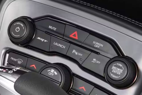 Front AC Controls of دودج تشالنجر