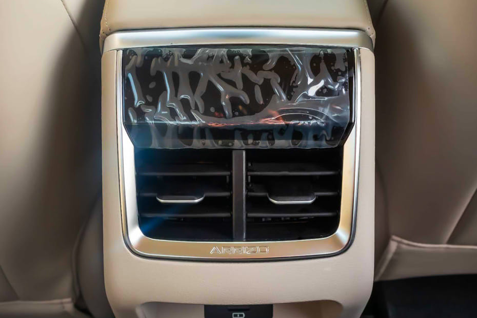 أريزو 6 برو Rear AC Controls