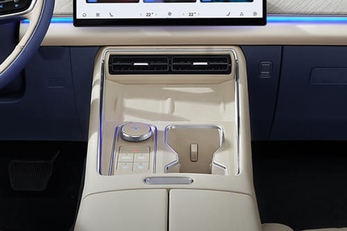 Center Controls of شيري فينغيون T9