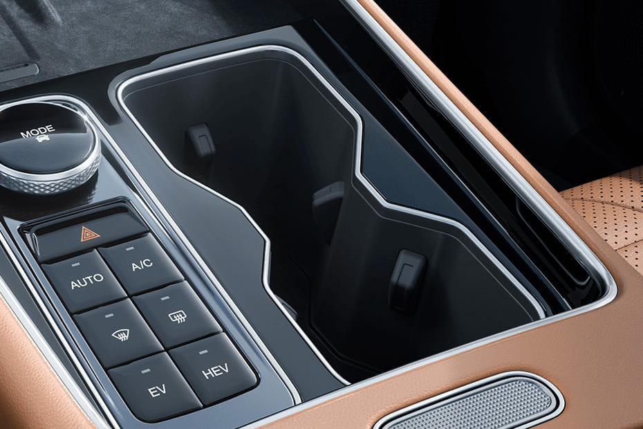 Tiggo 9 Cup Holders in Saudi Arabia