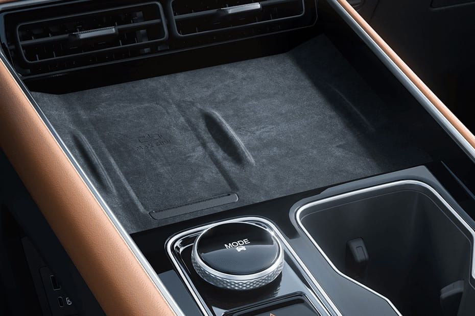 Power Accessories Outlet View of Chery Tiggo 9