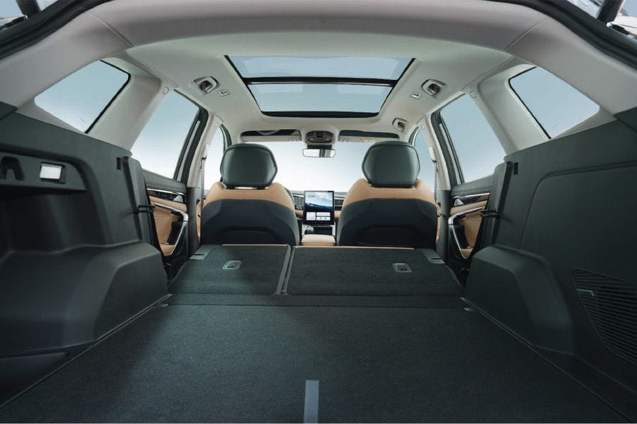 Folding Seats of جيلي ستاراي