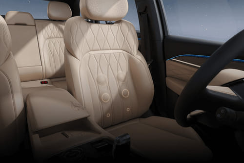 مونجارو Front Seats