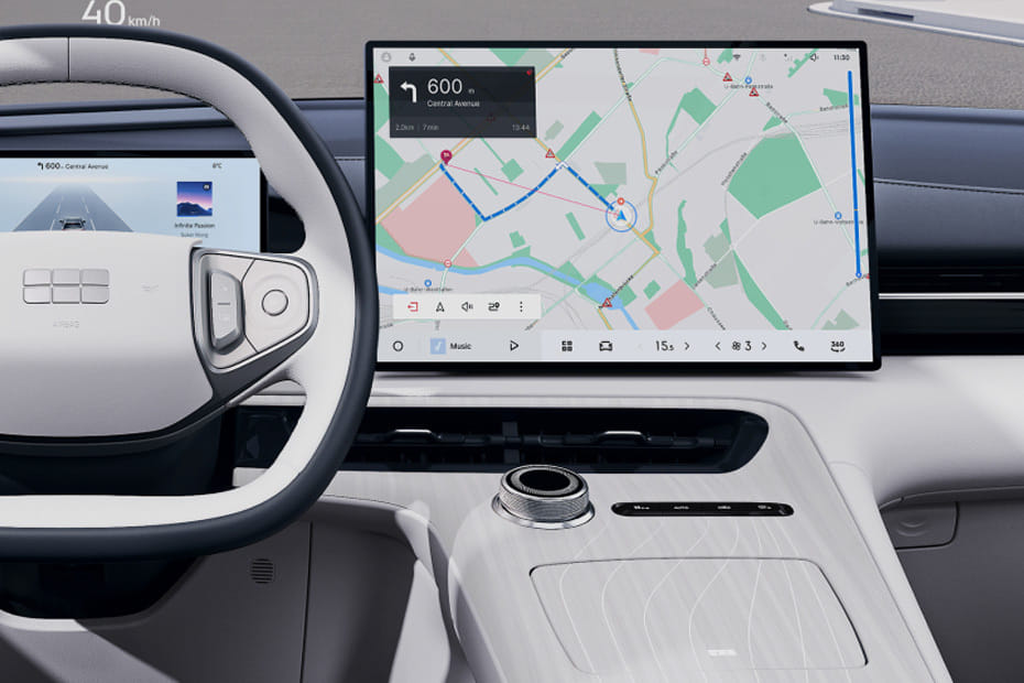 إي إكس ٥ Center Console