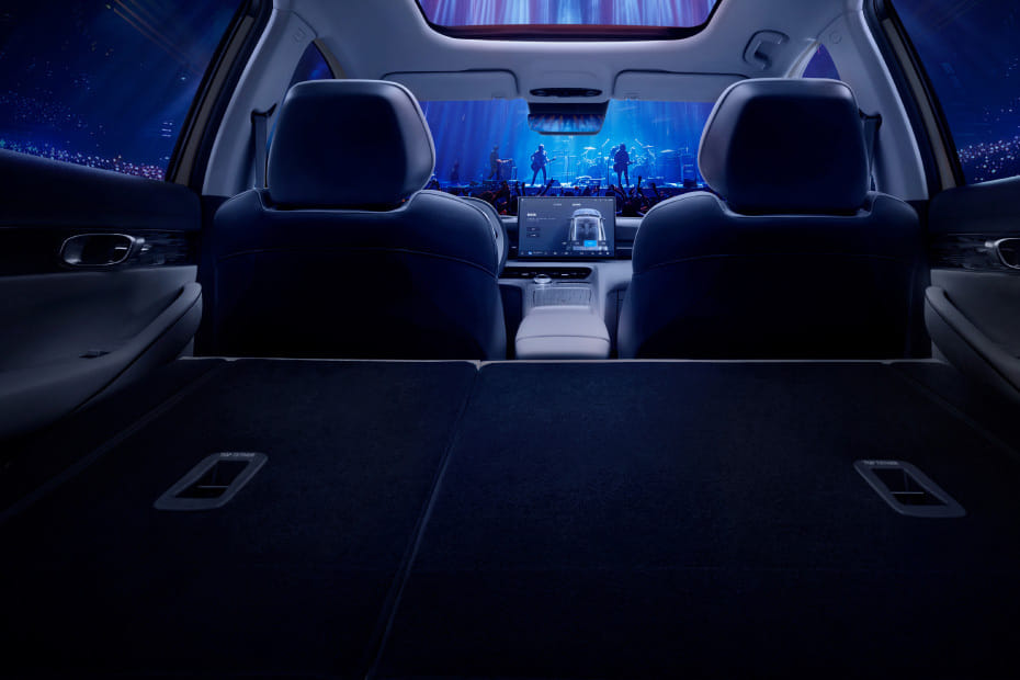 Folding Seats of Geely EX5