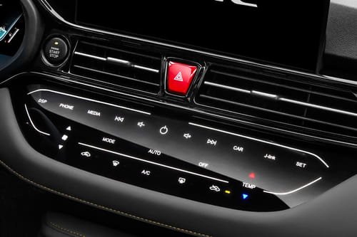 Front AC Controls of JAC JS4