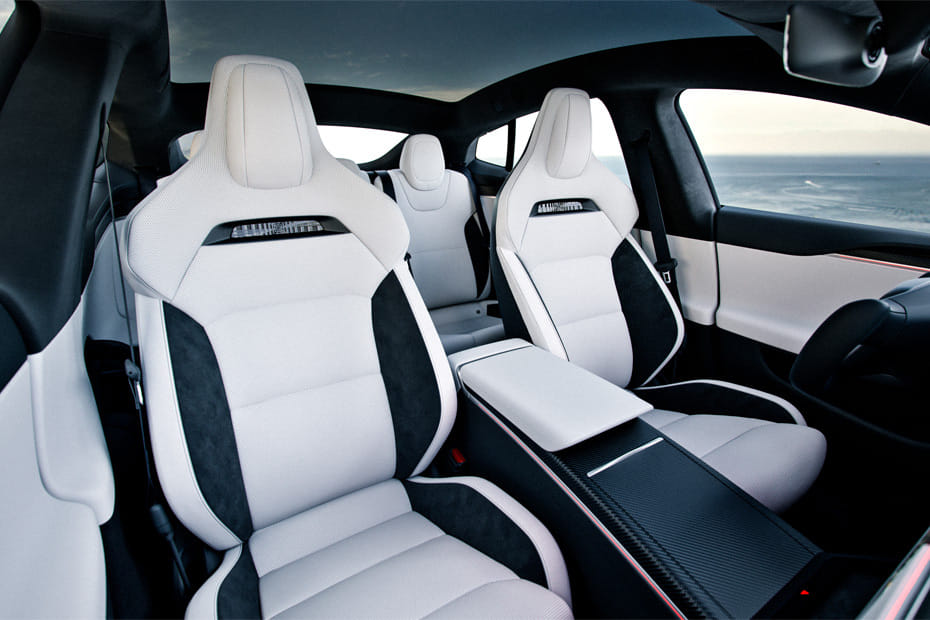 موديل إس Front Seats