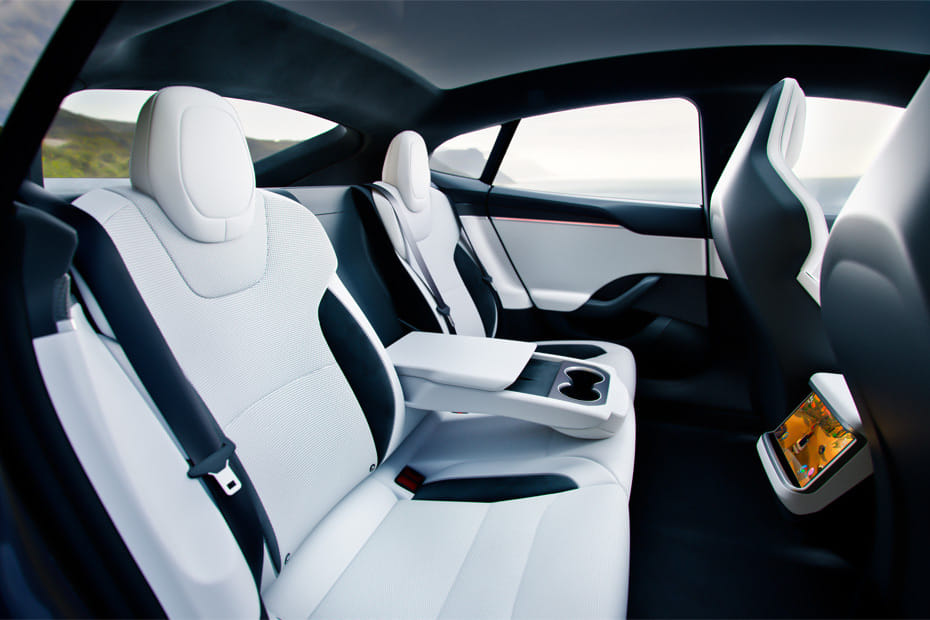 تيسلا موديل إس Rear Seats