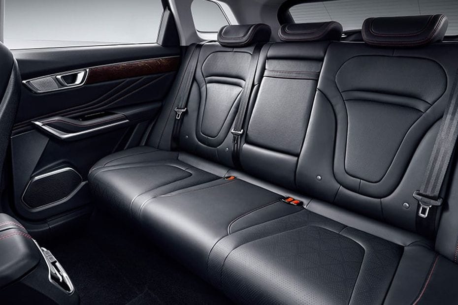 بيستون T99 Rear Seats