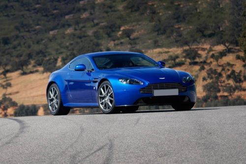Aston Martin Vantage Front Cross Side View